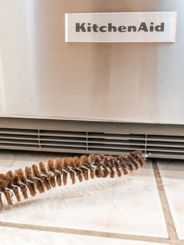 clean fridge coils