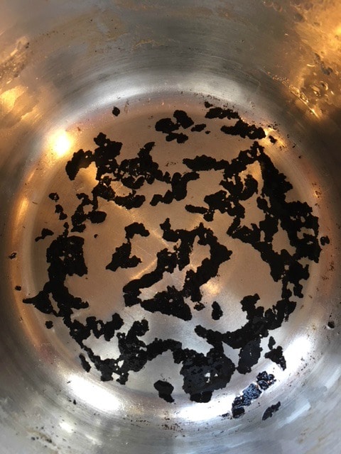 cleaning burnt pot