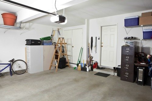 things to declutter in the garage