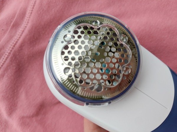 fabric shaver to remove pilling from clothes