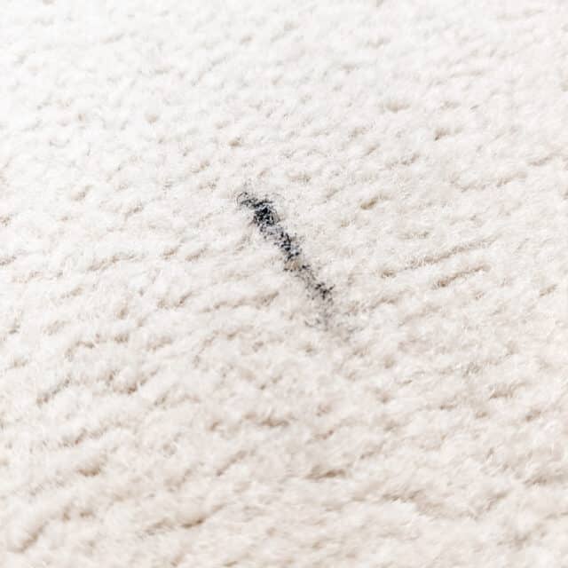 how-to-get-mascara-out-of-carpet-3-easy-cleaning-solutions