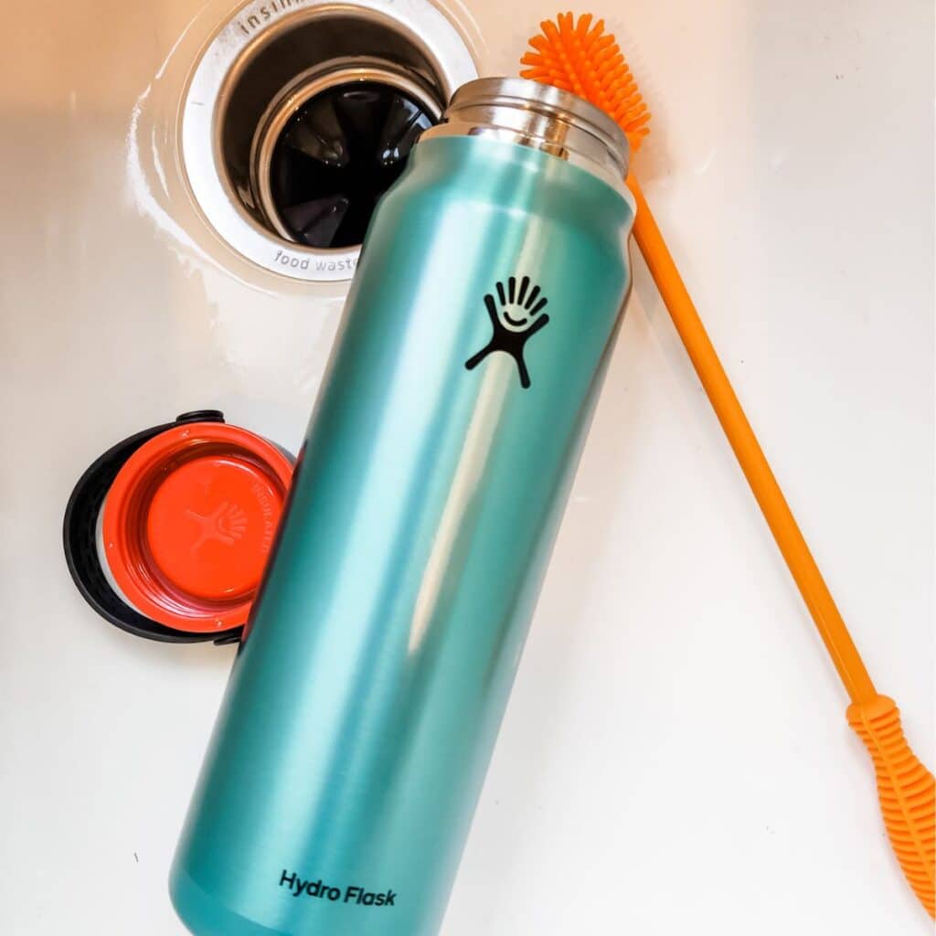 how to clean a hydro flask bottle