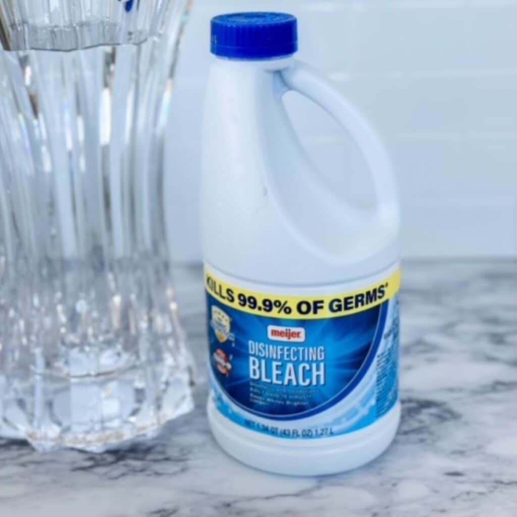 adding bleach to water for flower solution