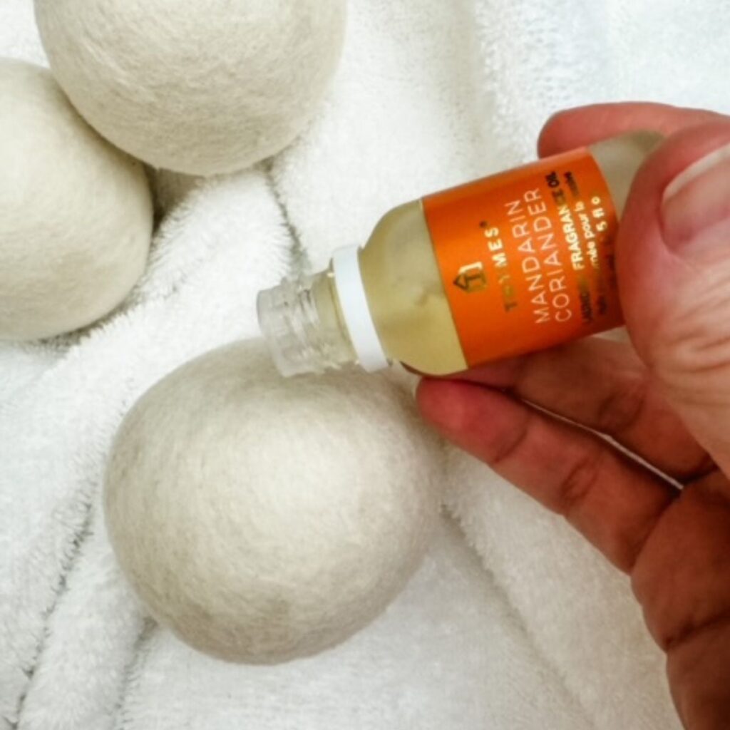 using essential oils on wool dryer balls